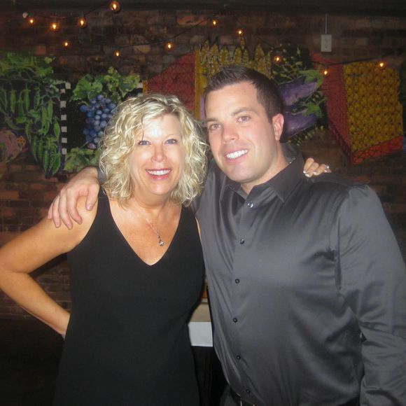 Meet your Posher, Lisa - Picture 1 of 1